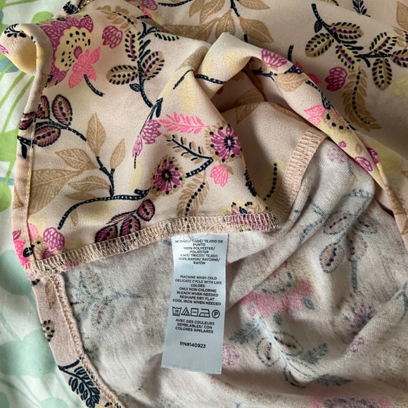 Loft sleeveless tops, set of 2 - Picture 4 of 8